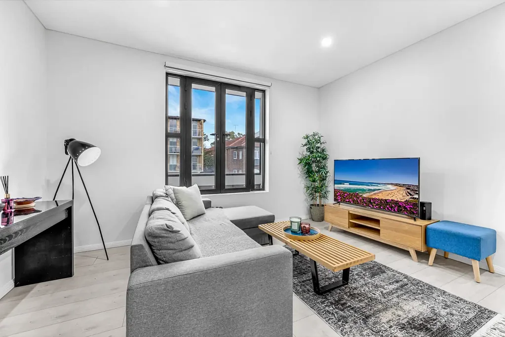 Fully furnished studio apartment in the heart of Bondi