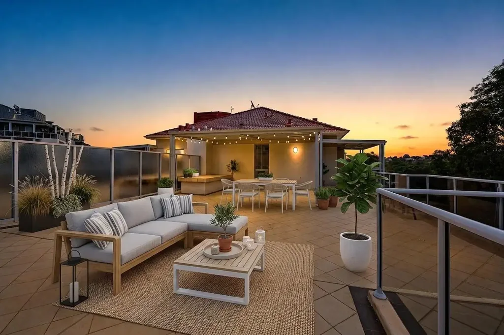 Wolli Creek 2कमरा Exceptional Penthouse Living with Huge Wrap-Around Terrace + Rare 20sqm Storage Room on Title