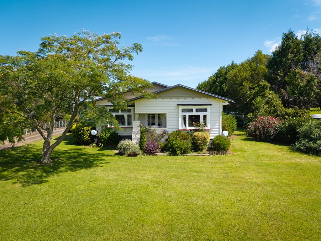 Dannevirke 4Moenga Timeless character, country lifestyle