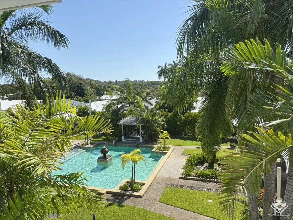 Trinity Beach 2ਬੈੱਡਰੂਮ 2 BEDROOM UNIT IN TROPICAL RESORT APARTMENTS