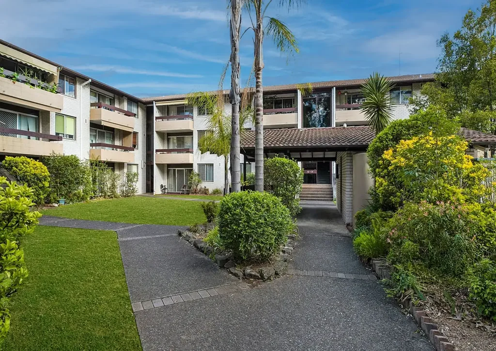 Freshly Updated Two Bedroom Apartment in a Convenient Penshurst Location