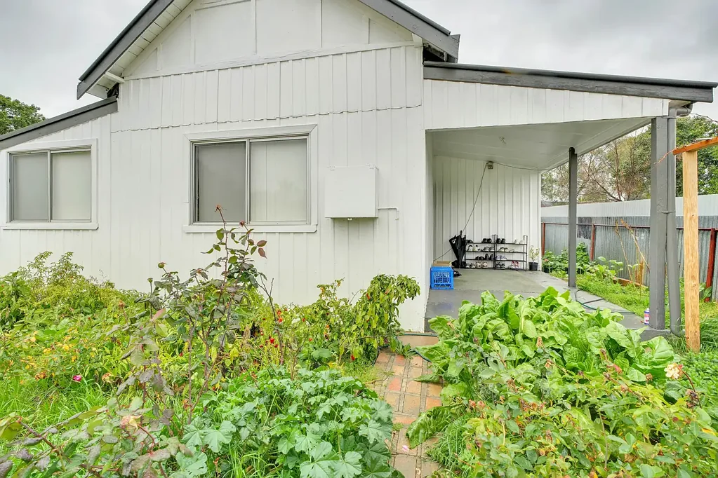Warren 3 Slaapkamer Easy-Care Living or a Solid Investment