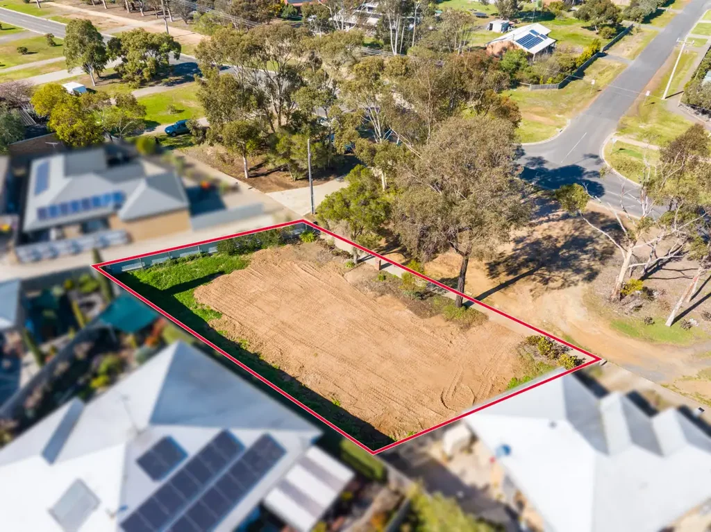 Bannockburn Perfect Blank Canvas in Sought After Location - 548m2