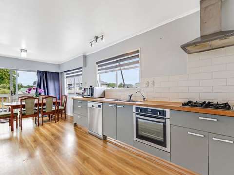 Glenview 4房  Spacious & Versatile Family Living in Prime Glenview Location!