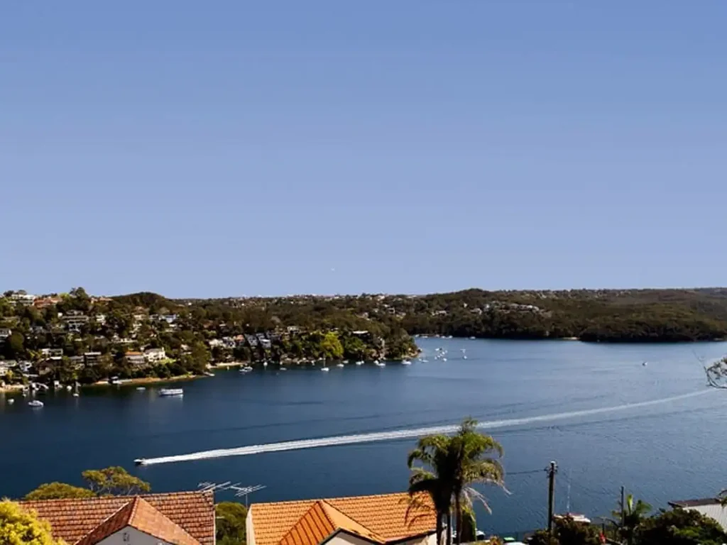 Expansive Middle Harbour Views from a Private Seaforth Resid