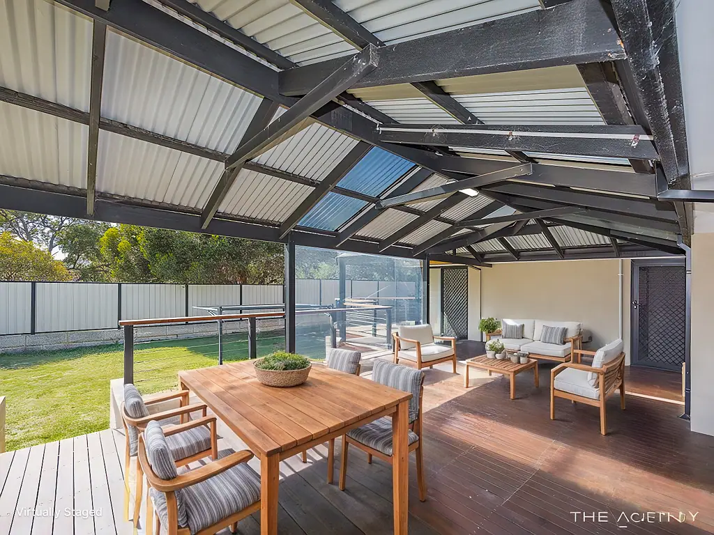 15 Captain Court, Heathridge, WA 6027