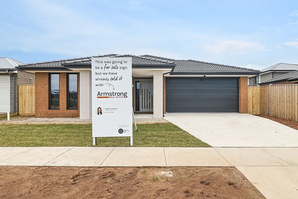 66 Mandalay Avenue, Armstrong Creek, VIC 3217