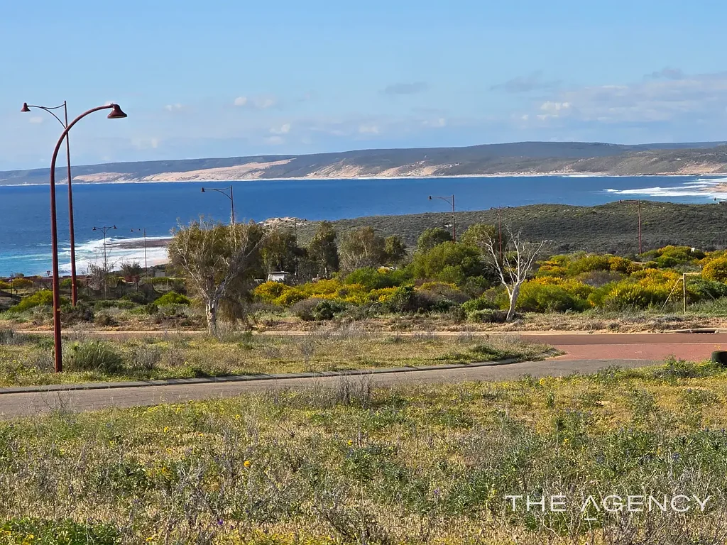 Kalbarri Corner block with views