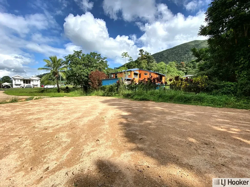 Tully BUILD YOUR DREAM HOME