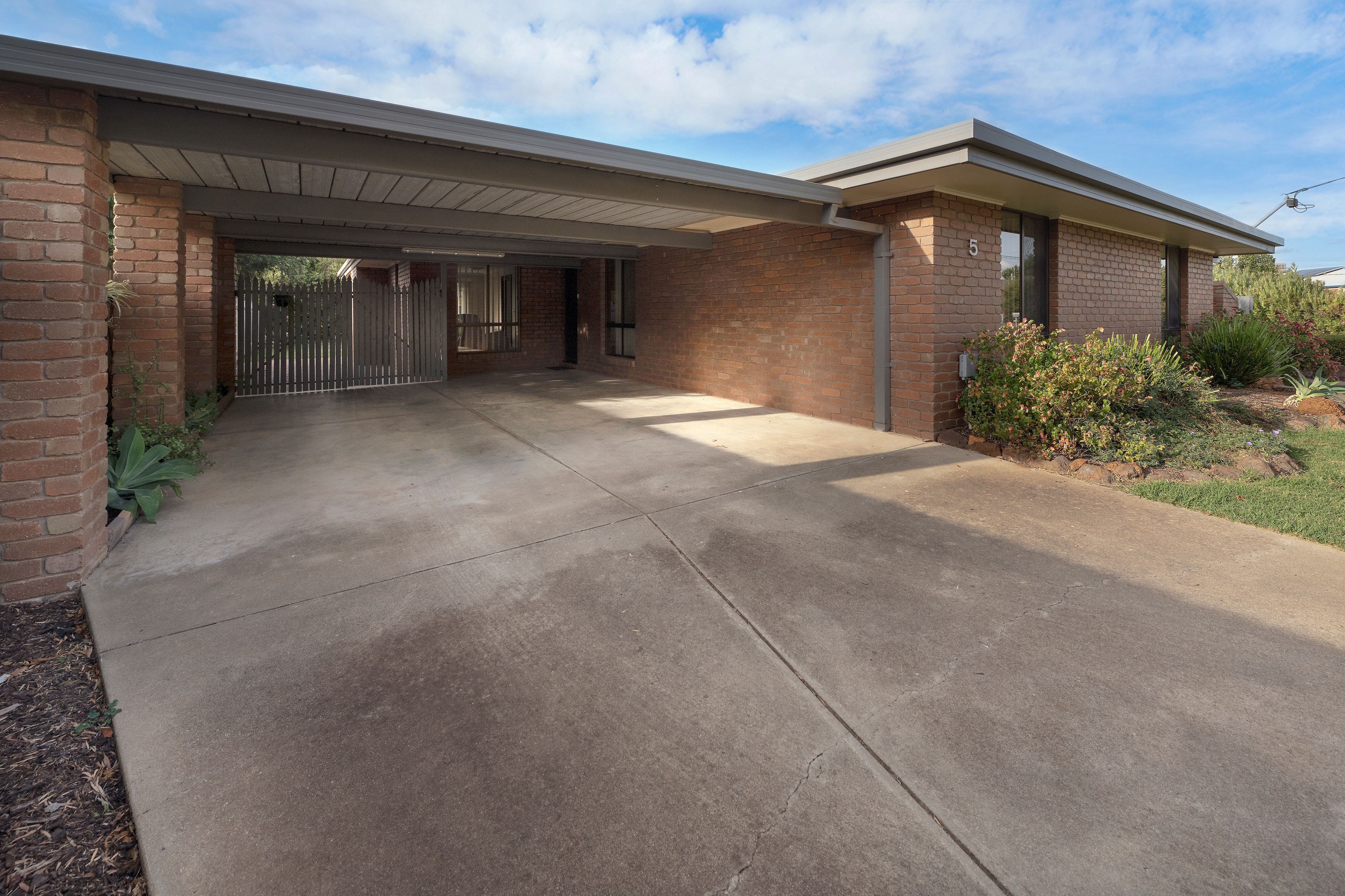 5 WILKINS GR, SWAN HILL VIC 3585, 0房, 0浴, House