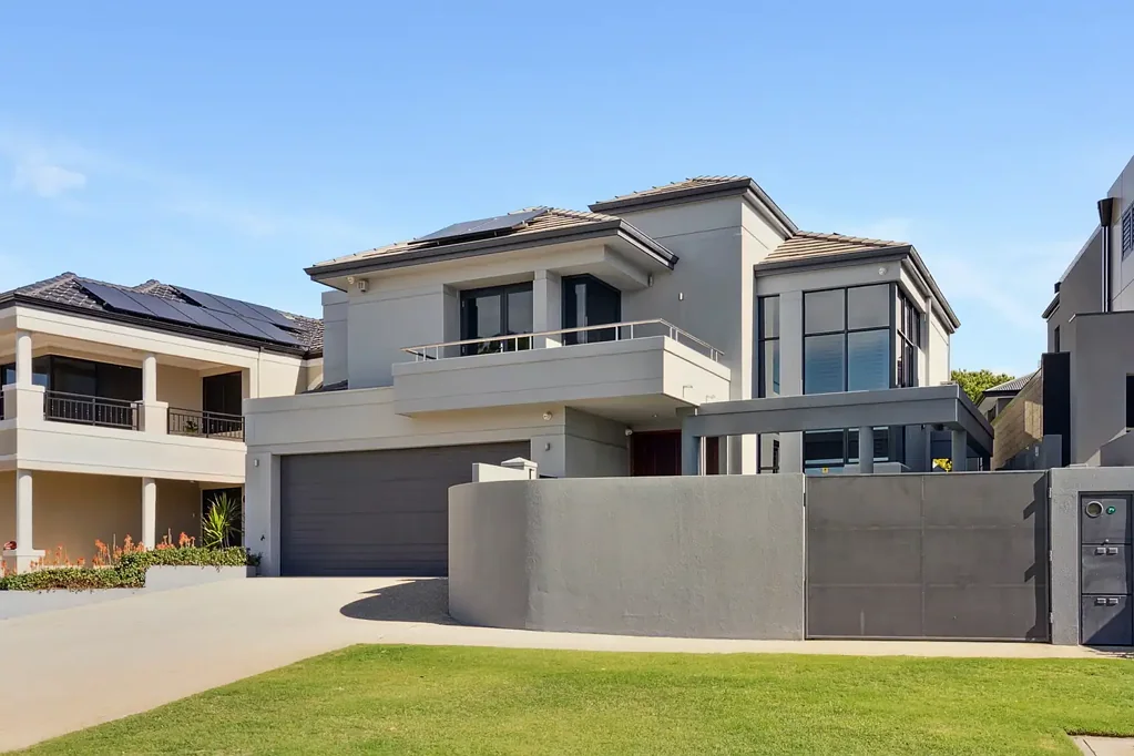 Mount Pleasant 4Moenga Elevated Family Home with City & River Views