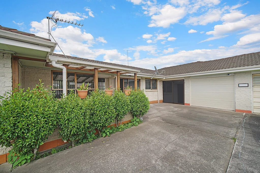 Papatoetoe 2房  Brick/Tile- BSTBARGAIN (96M2) REDUCED!!!