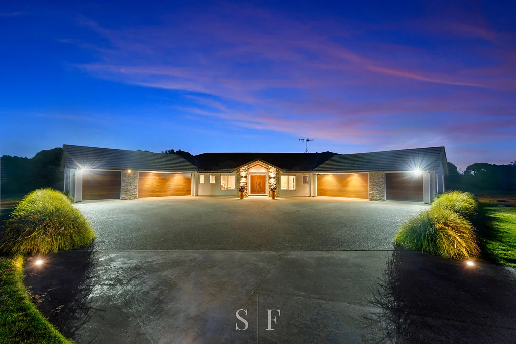 Otaihanga 4房  Private Lifestyle | Impressive Garaging
