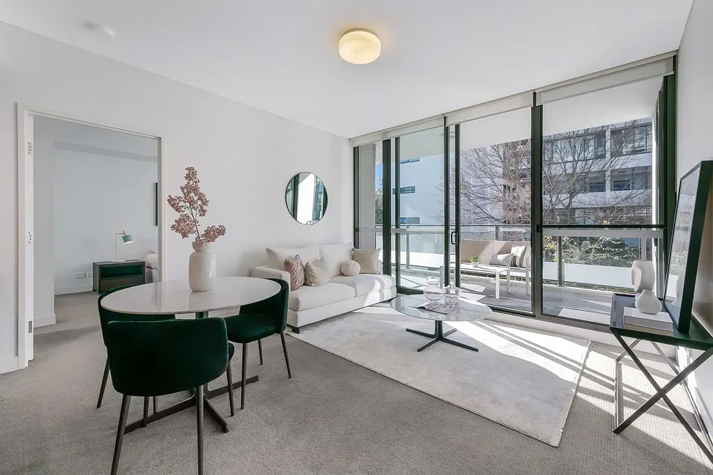 Rosebery 2 Bedroom North Facing Urban home in quiet setting