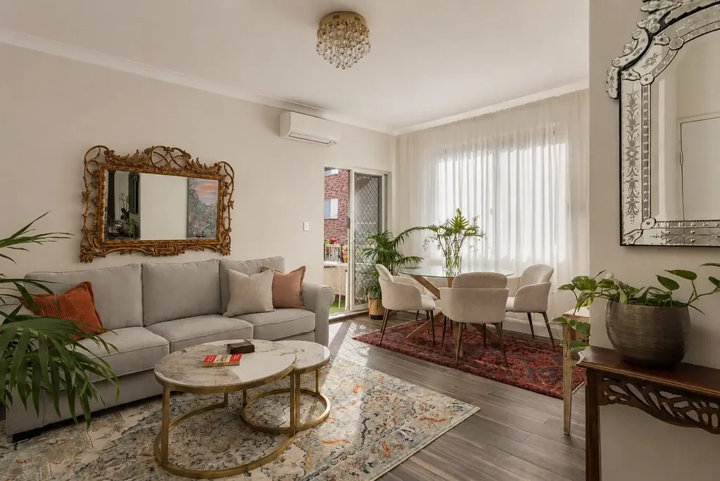Canterbury 2 Slaapkamer Stylish & Elegant Abode + Garage - 5 Minute Walk to Metro
