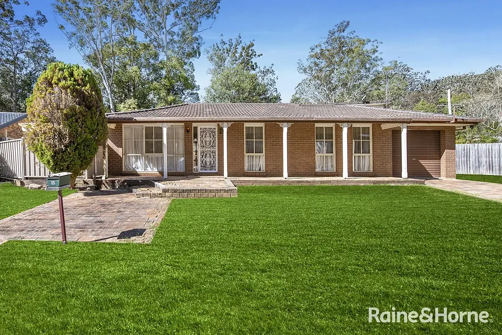 North Gosford 3ห้องนอน North Gosford Opportunity - Brick Veneer Home on Flat Block