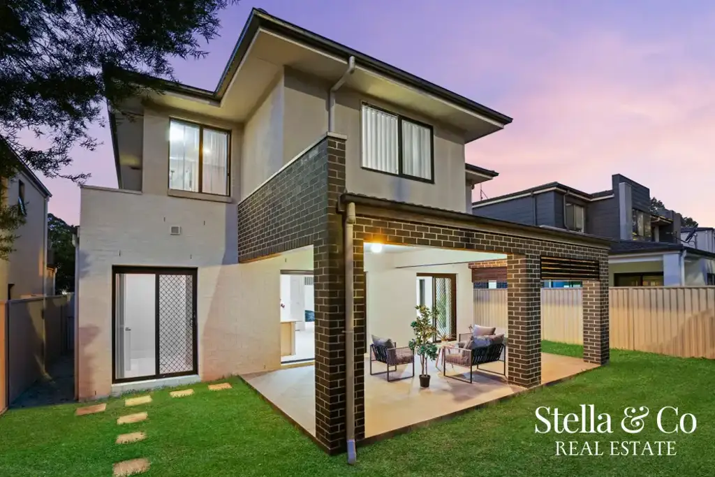 19 Treeland Circuit, Kellyville, NSW 2155