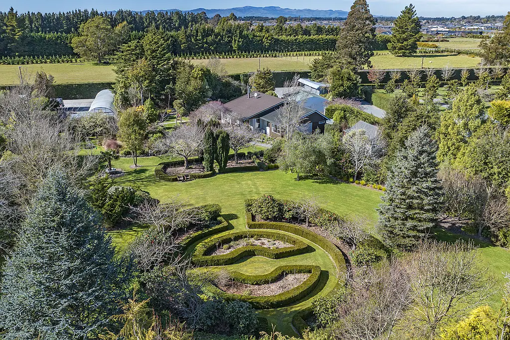 West Melton Horticulture Business on a Lifestyle Property