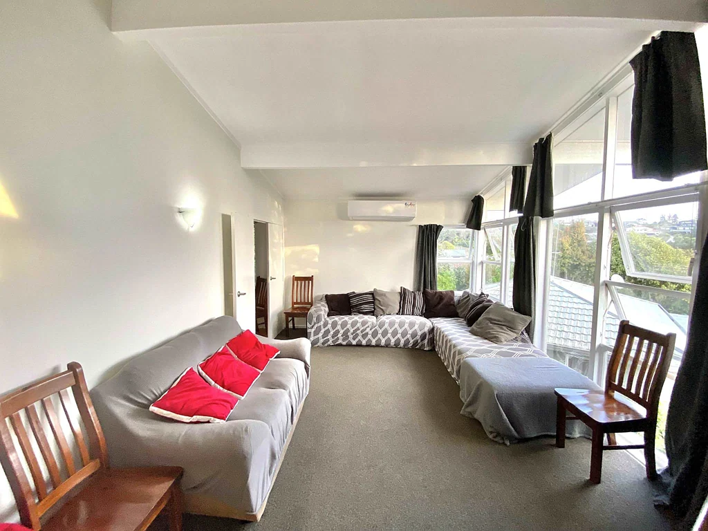 3 Bedrooms & 1 Rumpus Family Home Great Location