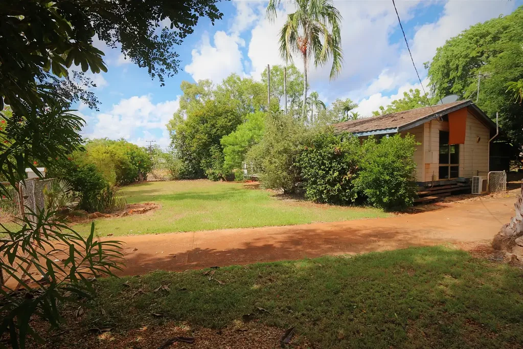 Spacious 3 Bedroom Home with Great Outdoor Living