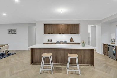 29 Thicket Loop, Clyde North, VIC 3978, 5房, 3浴, House