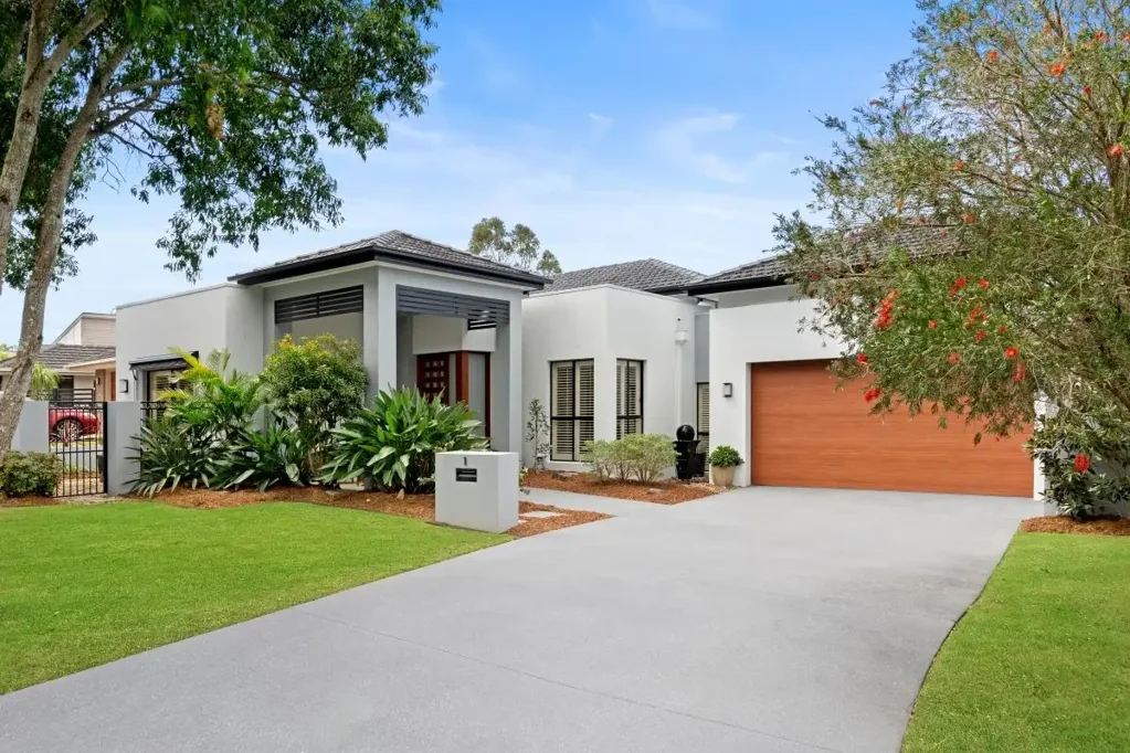 Robina 3 Bedroom RARELY AVAILABLE!  PERFECTLY POSITIONED IN 'THE GALLERY'
