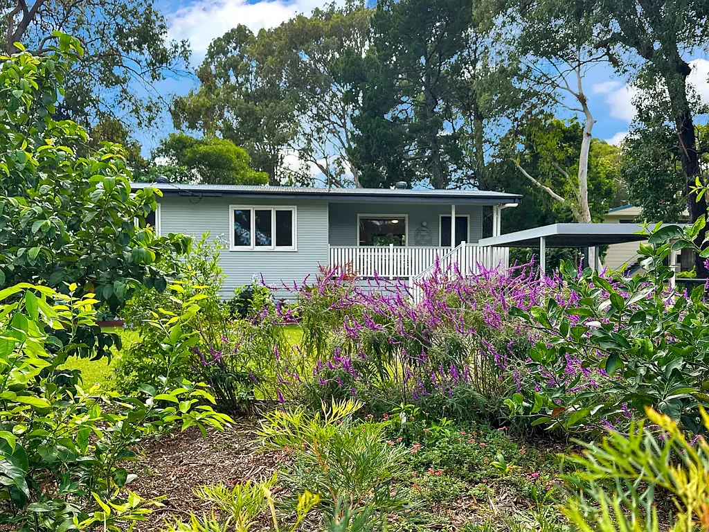 25 Tingara Street, Macleay Island, QLD 4184