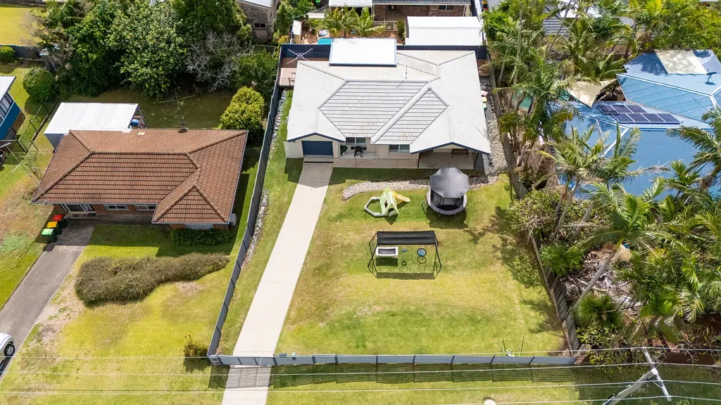 Woolgoolga 3房  A Beautifully Renovated Home of Warmth, Privacy & Ease