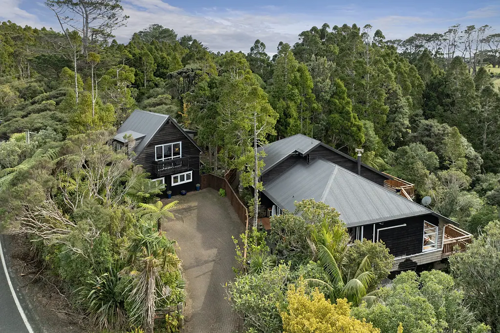 156 Piha Road, Piha, Waitakere City, Auckland