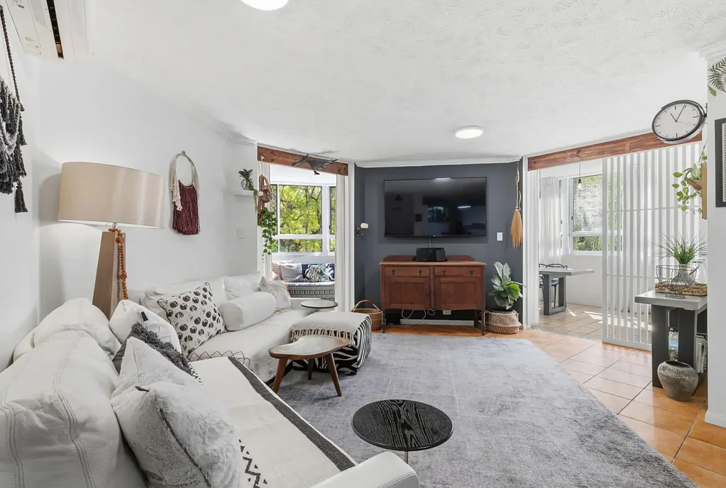 Toowong 2Kwarto Modern Style with Exceptional Outdoor Living