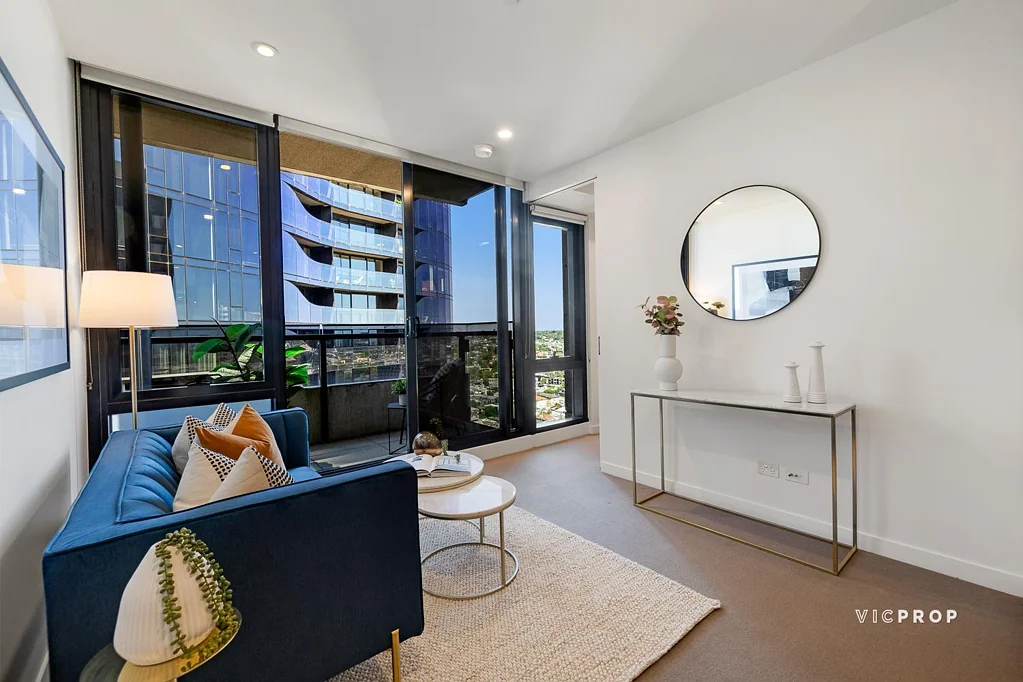 2009/229 Toorak Road, South Yarra, VIC 3141
