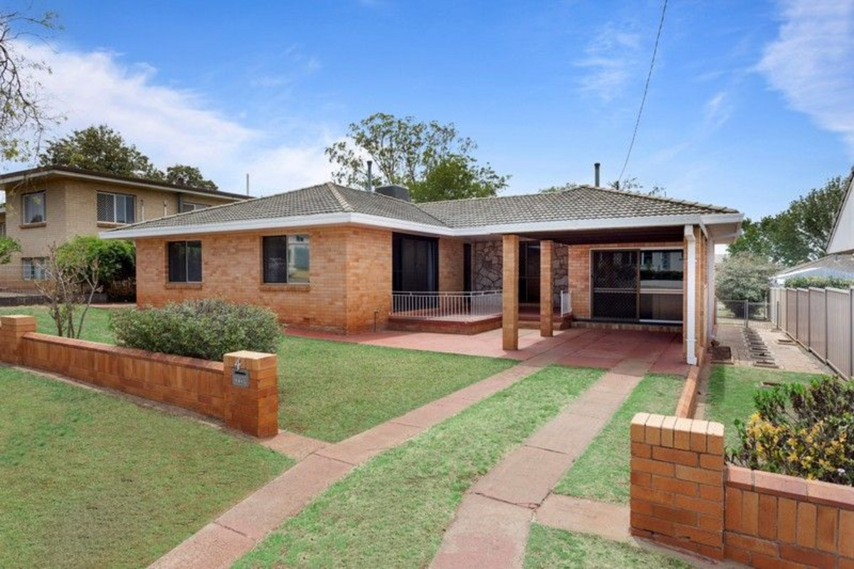 4 CHALLENOR ST, ROCKVILLE QLD 4350, 0房, 0浴, House