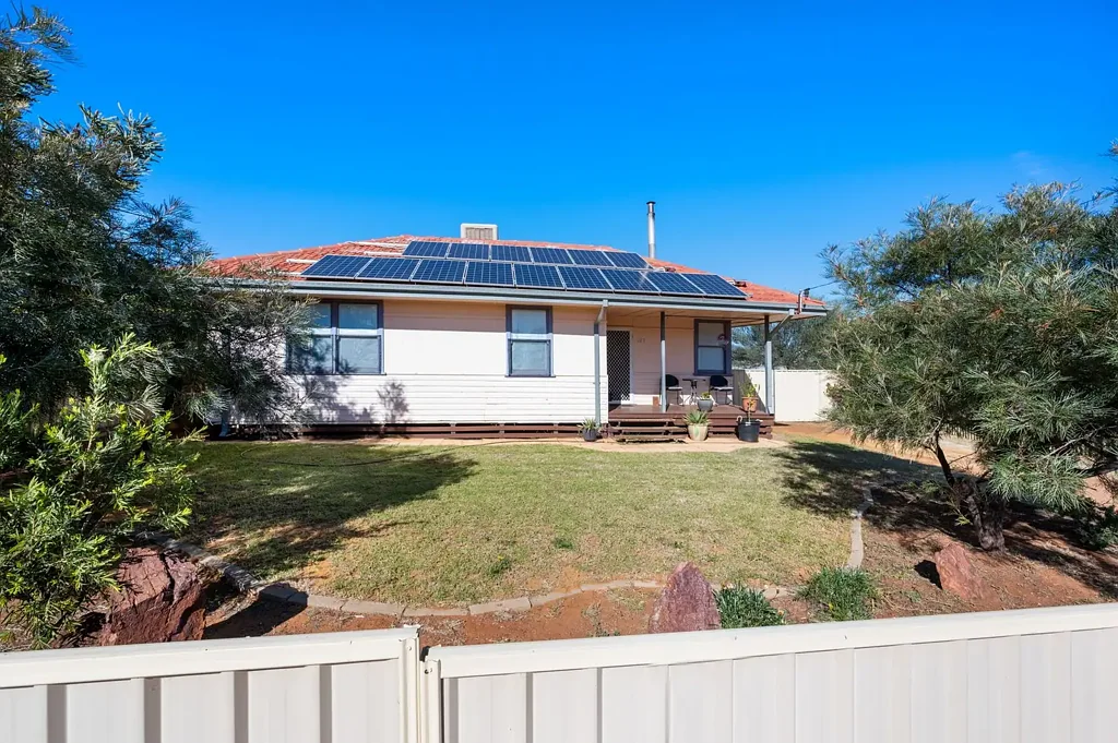 121 Lindsay Street, Coolgardie, WA 6429