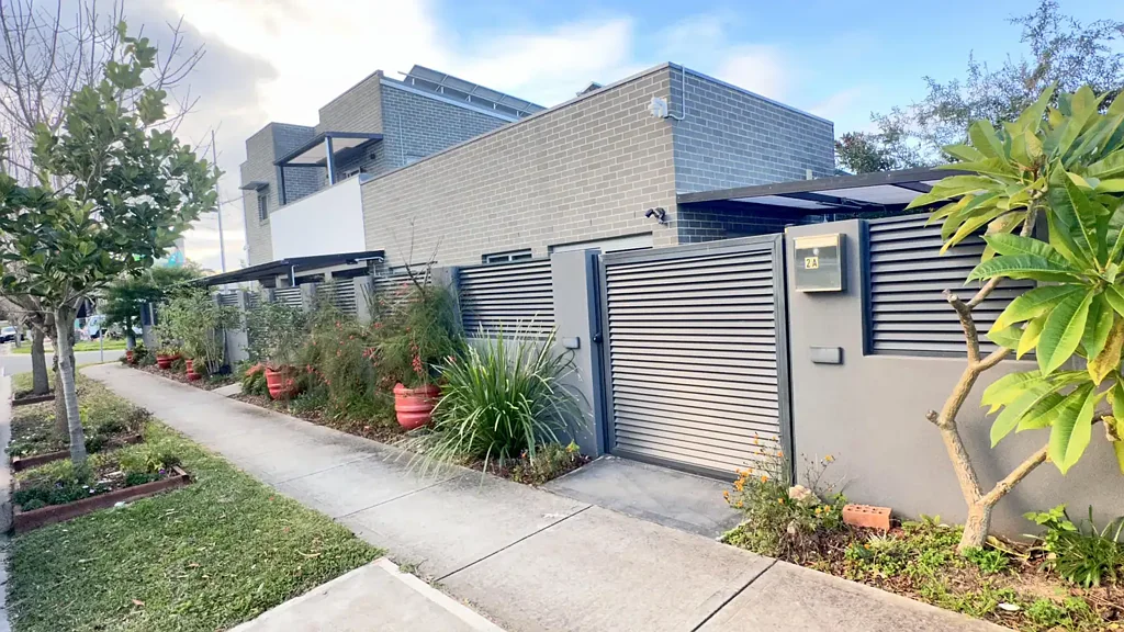 Gorgeous 2 bedroom granny flat in Bardia