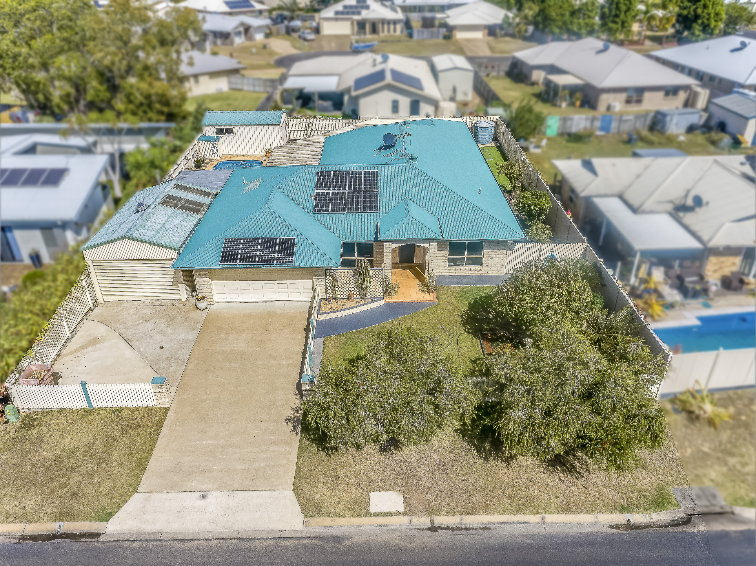 37 ACACIA ST, MOORE PARK BEACH QLD 4670, 0 ห้องนอน, 0 ห้องน้ำ, House