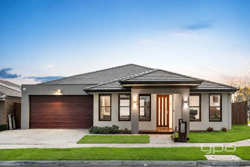 Werribee 4ห้องนอน Luxury East-Facing Family Living | Fully Upgraded Home in Prestigious Harpley Estate !!