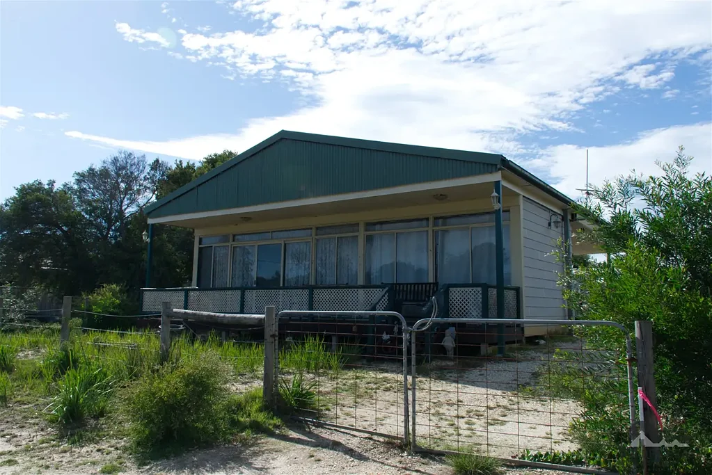 40 Sunglow Crescent, Golden Beach, VIC 3851