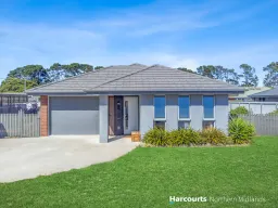 2 Sheringham Court, Perth