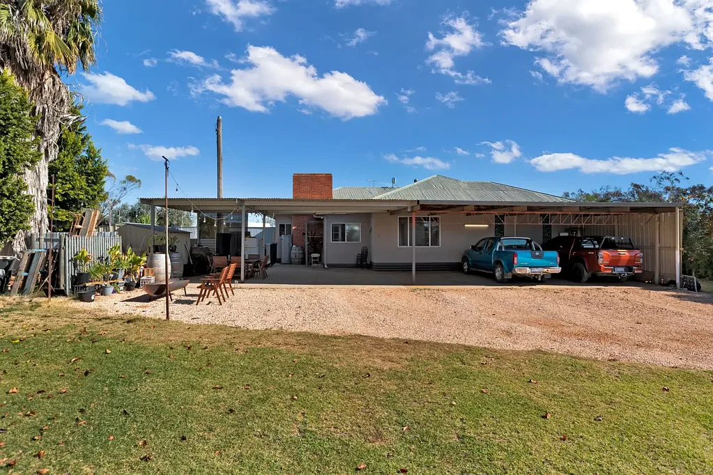 1125 Sturt Highway, Merbein South, VIC 3505