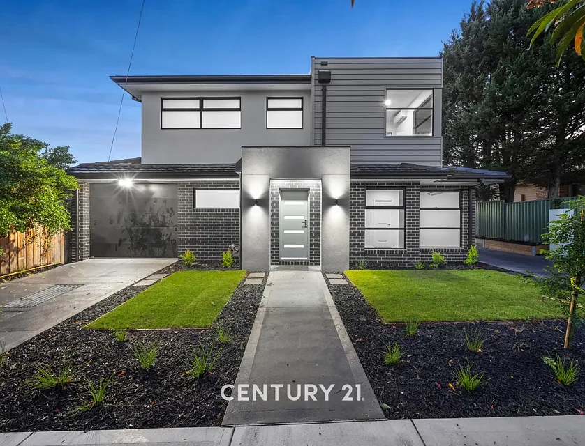 1/4 Alexander Street, Hallam, VIC 3803, 4房, 2浴, House