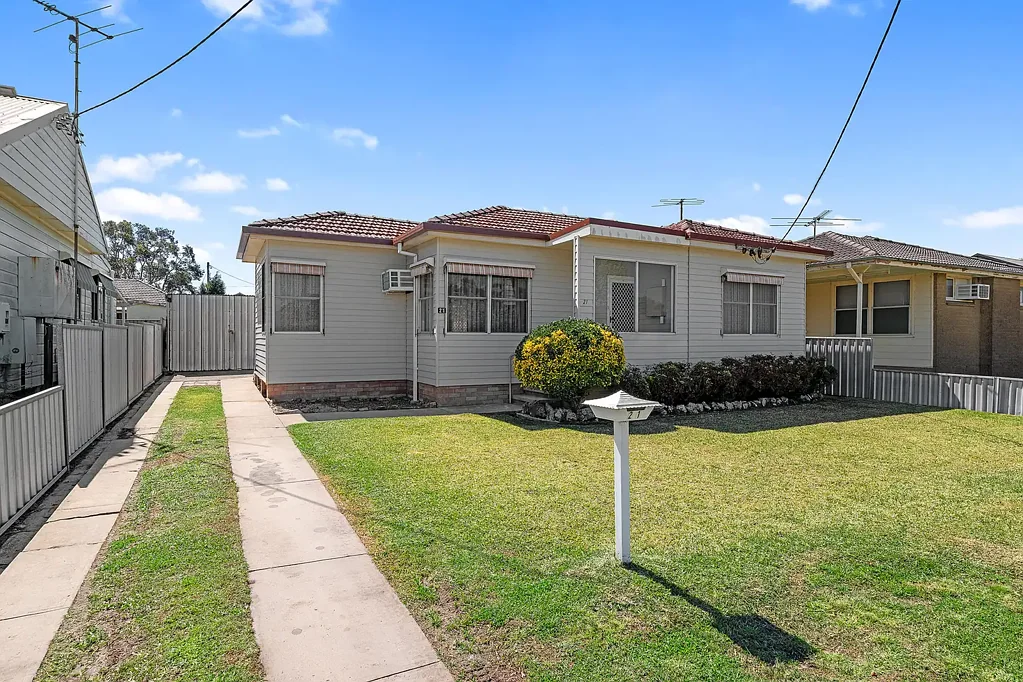 Raymond Terrace 3બેડરૂમ WELL-MAINTAINED HOME PACKED WITH POTENTIAL!   

PLEASE NOTE - OPEN HOME CANCELLED!