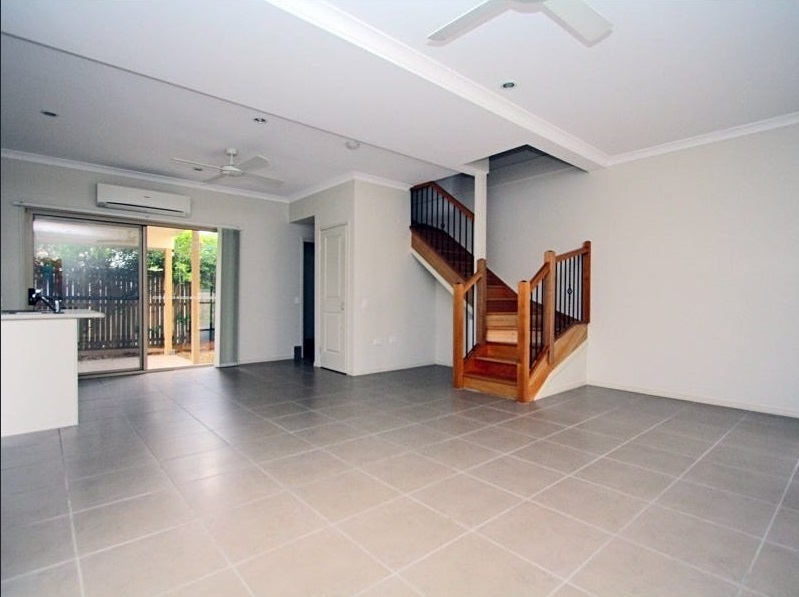 24 DANSIE ST, GREENSLOPES QLD 4120, 0 Schlafzimmer, 0 Badezimmer, Townhouse