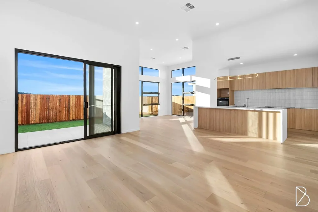 Stunning Home in Denman Prospect!