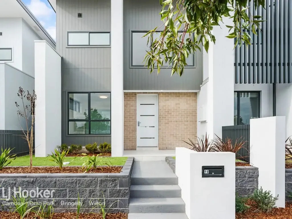 Oran Park 4Kwarto Brand New 4-Bedroom Wisdom Home – Modern Luxury, Perfect Location