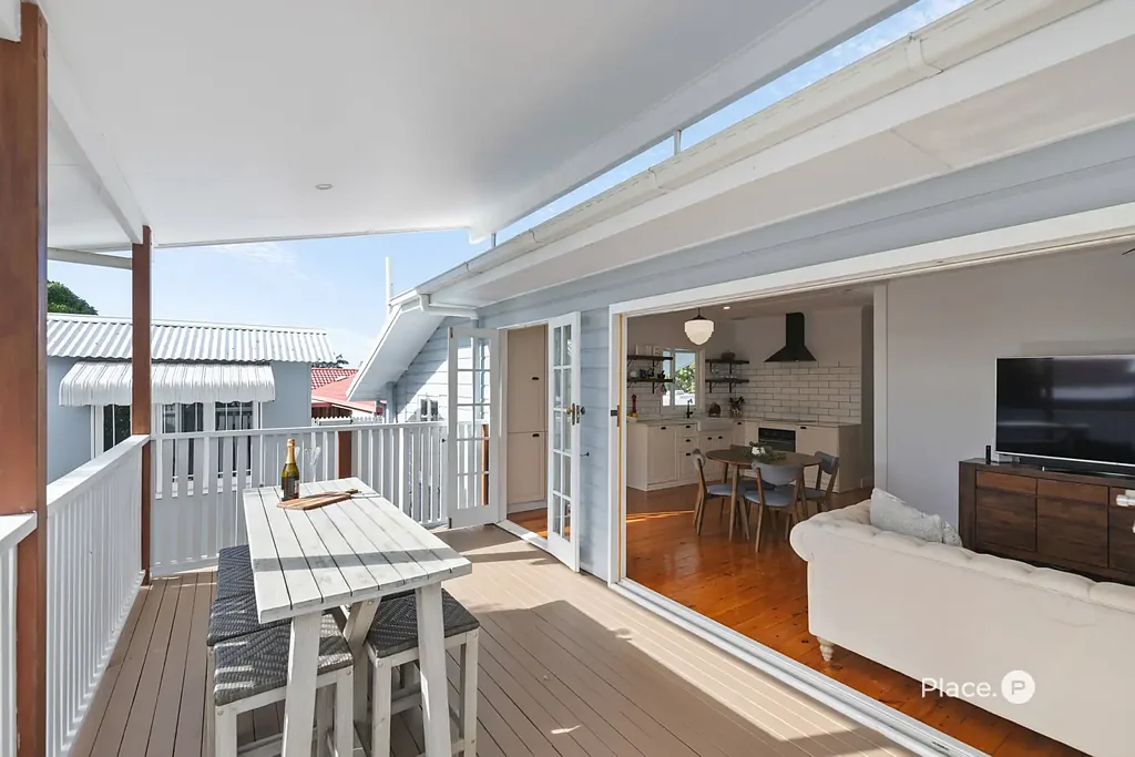 16 Duncan Street, Wynnum West, QLD 4178