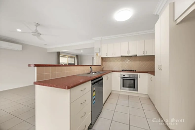 23 Mckinlay Crescent, Murrumba Downs, QLD 4503, 4 slaapkamers, 2 badkamers, House