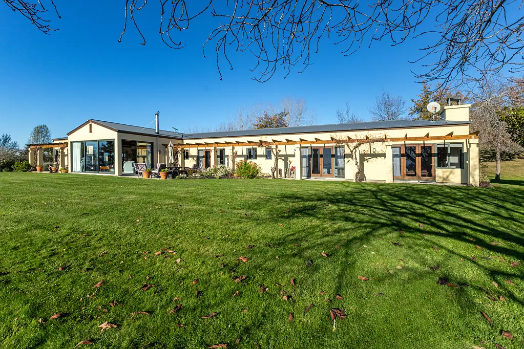 Hadlow Soak in spectacular scenery and serenity