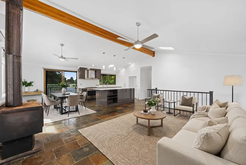Buff Point 5房  Spacious Family Living Moments from Budgewoi Lake