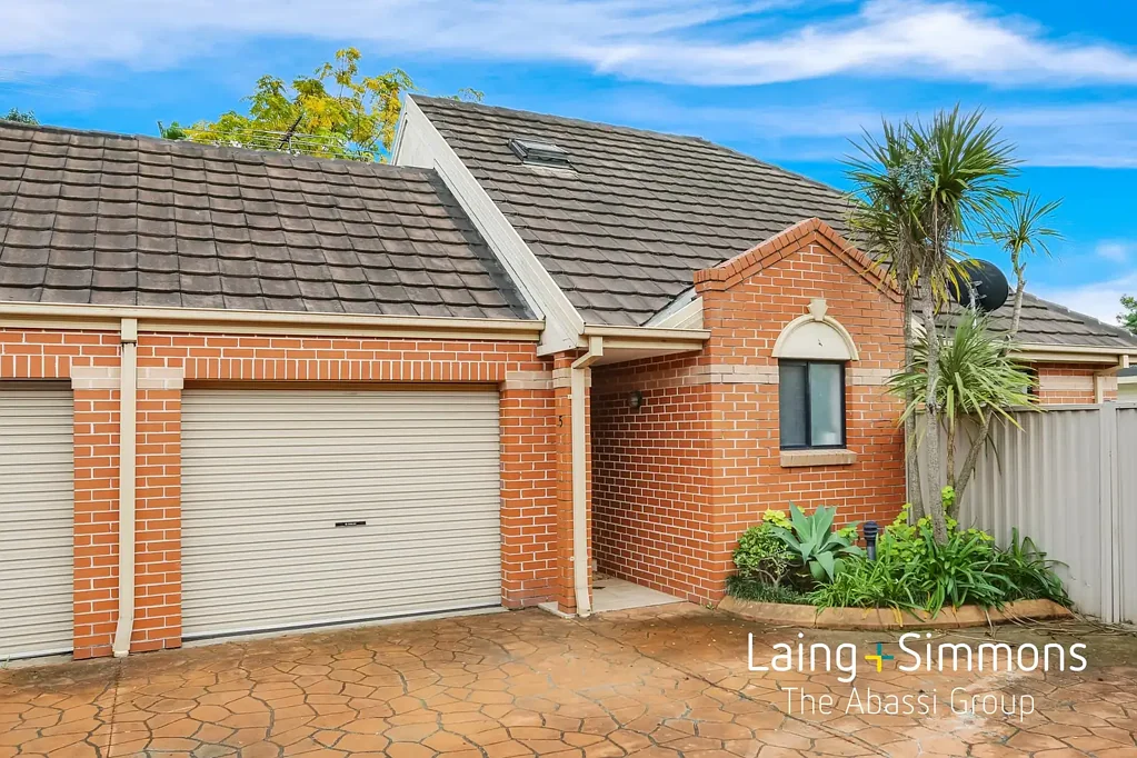 St Marys 3બેડરૂમ Move-In Ready Home with Expansive Yard in a Secure Gated Community