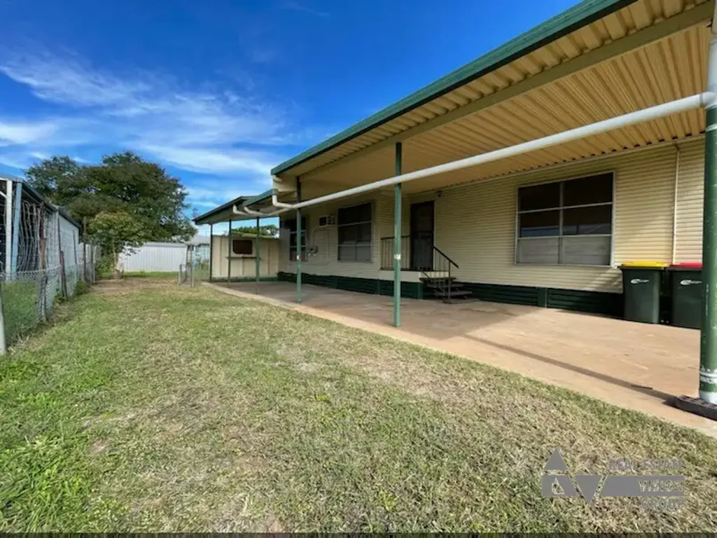 9 Bean Street, Blackwater, QLD 4717